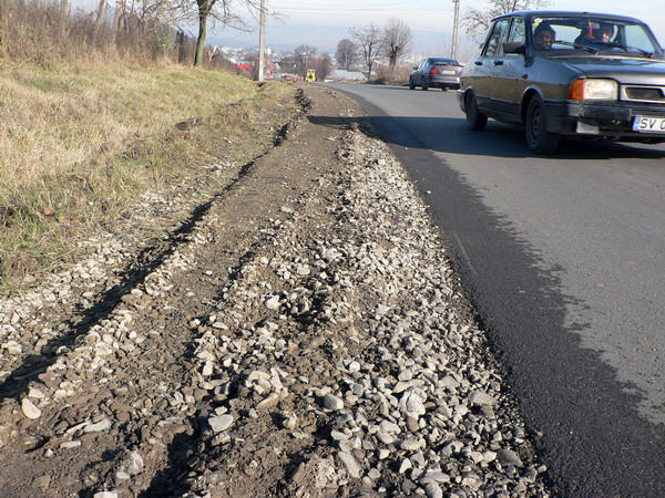 4.1 acostament str. Plt. Ghinita 1.jpg